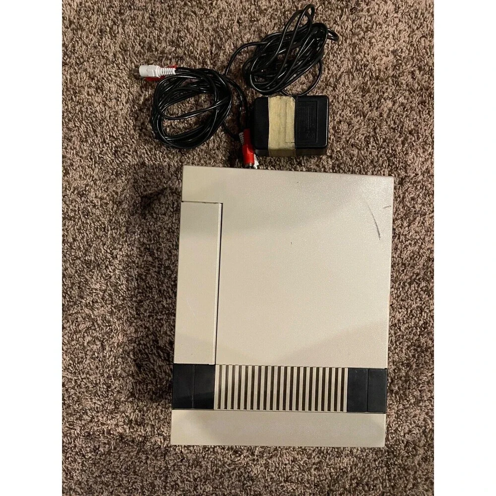 Nintendo Entertainment System (NES) Console With Wires - Tested